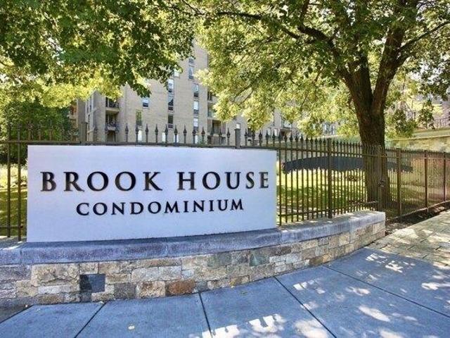 Condo for sale in Brookline