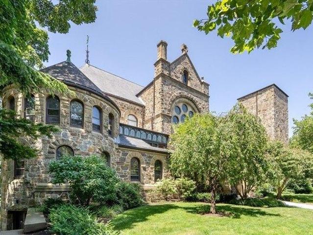 Condo for sale in Coolidge Corner, Brookline