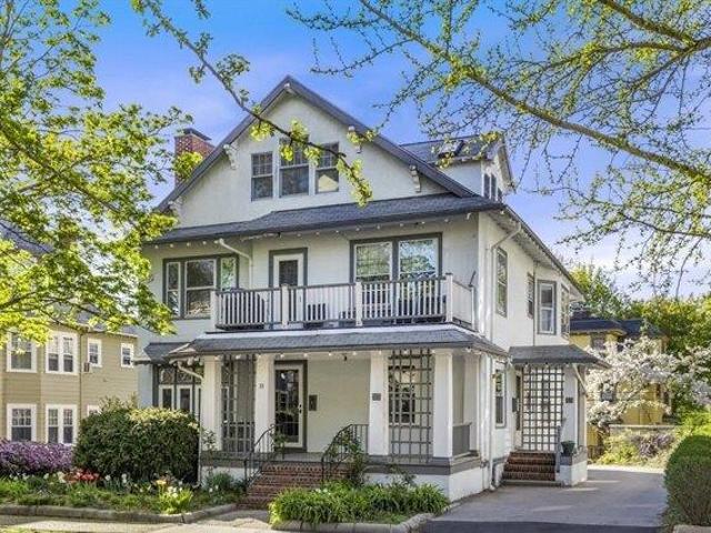 Condo for sale in Brookline