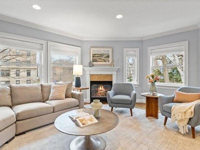 Condo for sale in Brookline
