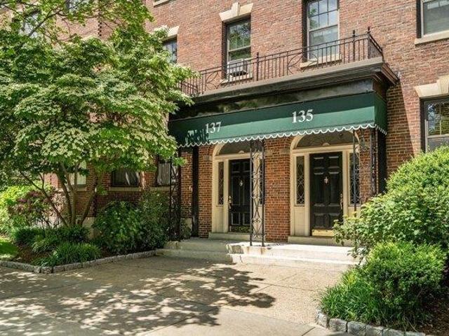 Condo for sale in Brookline