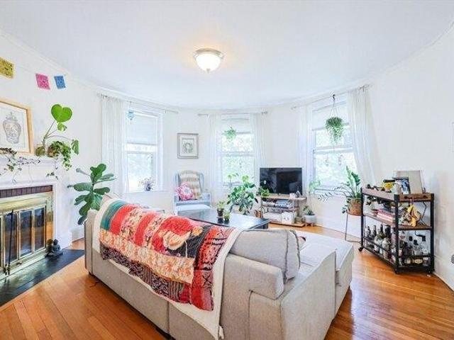 Condo for sale in Brookline