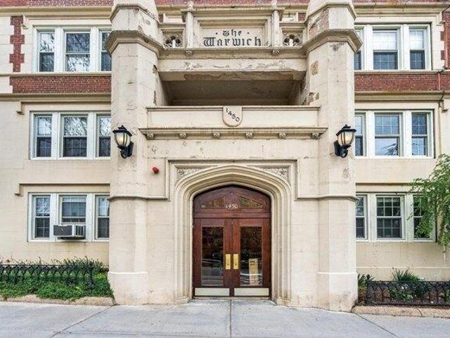 Condo for sale in Brookline