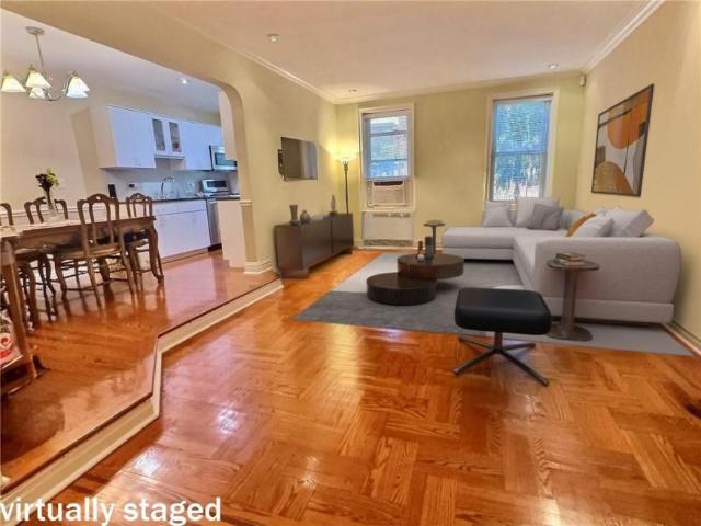 Apartment for sale in Arverne, New York