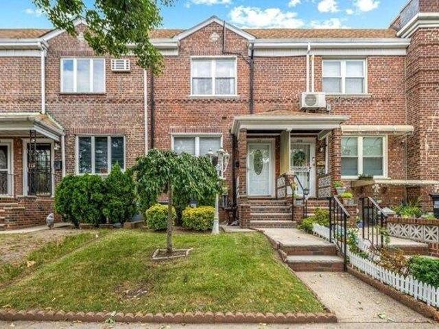 House for sale in Arverne, New York