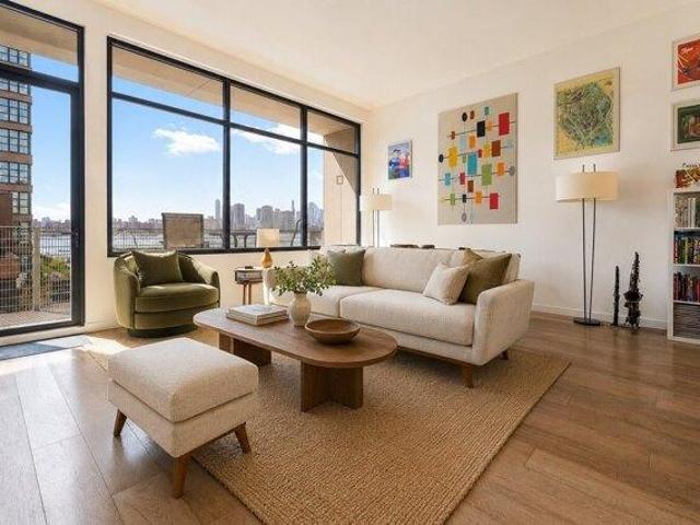 Condo for sale in Arverne, New York