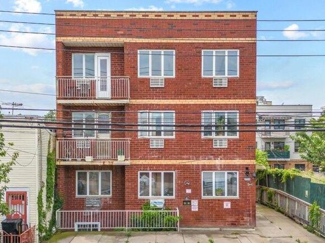 Condo for sale in Brooklyn, New York