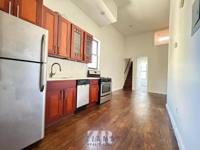 Apartment for rent in Arverne, New York