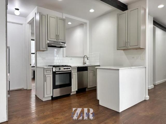 Apartment for rent in Arverne, New York
