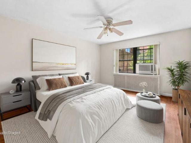 Apartment for sale in Arverne, New York