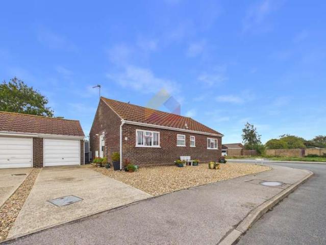 Bungalow for sale in Clacton-on-Sea, Tendring