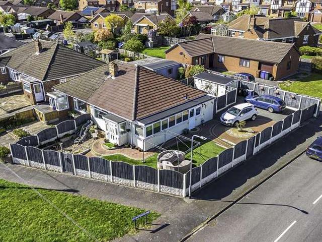 Bungalow for sale in Brizlincote, Beamhurst
