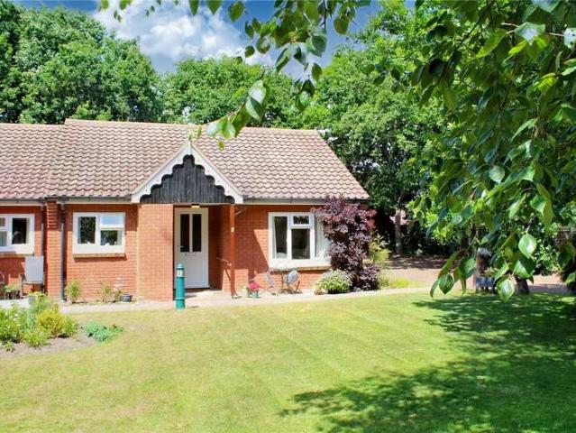 Bungalow for sale in Eastbridge, Suffolk