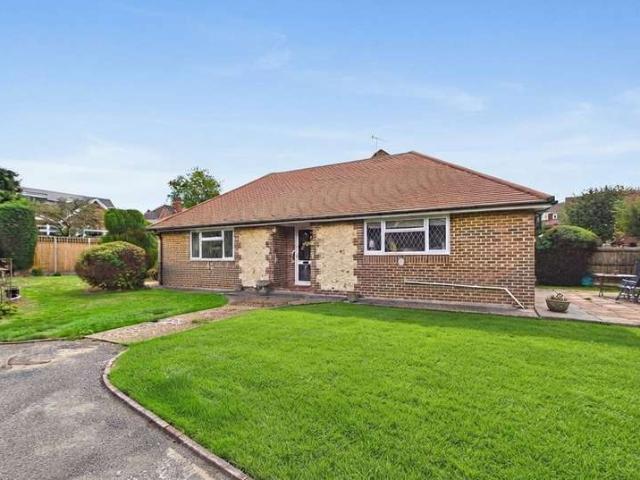 Bungalow for sale in Nepcote, Arun