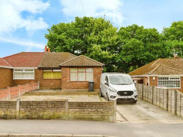 Bungalow for sale in Gathurst, Wigan
