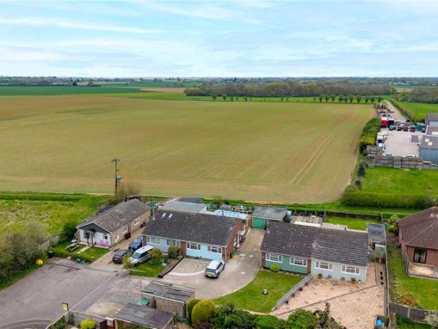 Bungalow for sale in Wix, Dale Hill