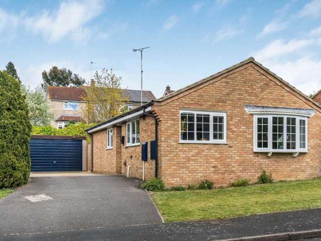 Bungalow for sale in Upper Hale, Fole