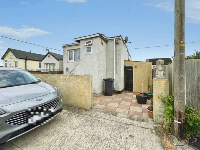 Bungalow for sale in Dale Hill, Essex