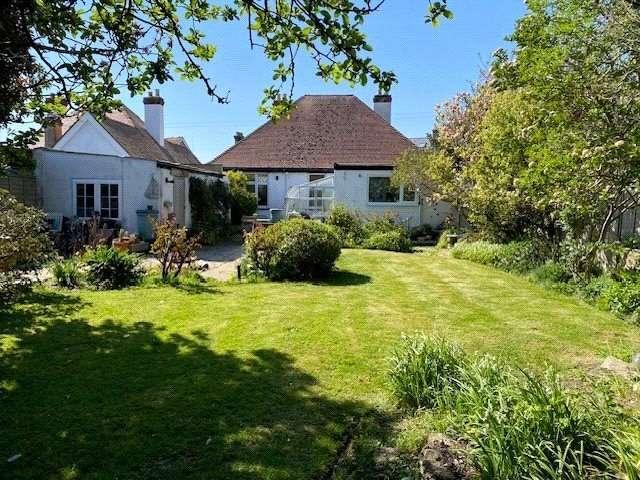 Bungalow for sale in Littlecote, West Sussex