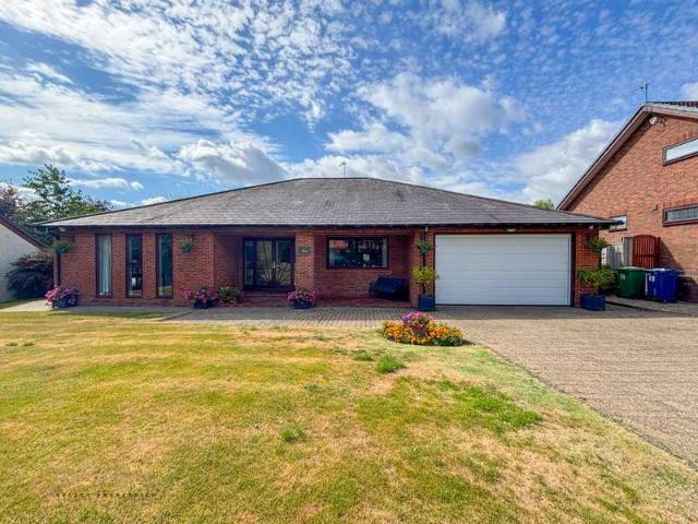 Bungalow for sale in Concord, Washington