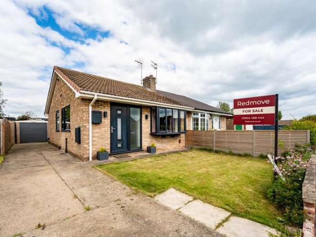 Bungalow for sale in York