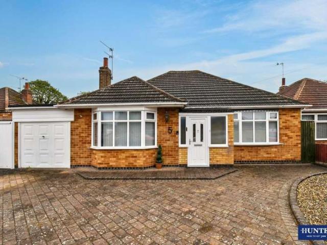 Bungalow for sale in Oadby, Leicestershire