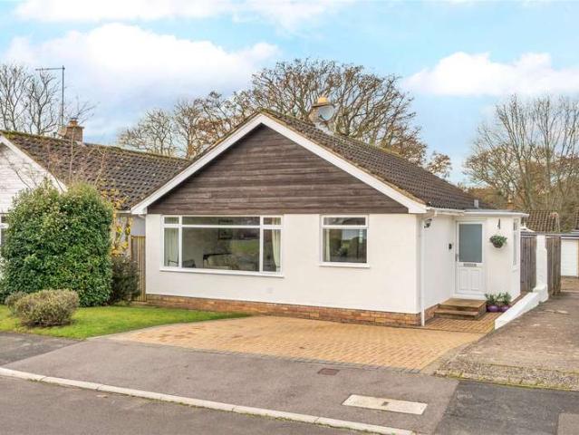 Bungalow for sale in Passfield, East Hampshire