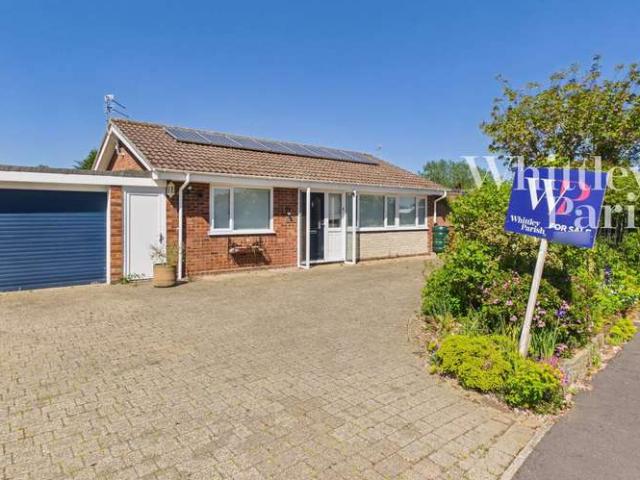 Bungalow for sale in Roydon, South Norfolk