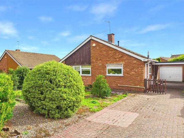 Bungalow for sale in Barnard's Green, Forthampton