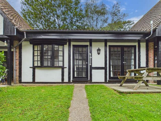 Bungalow for sale in Praze, St Erth