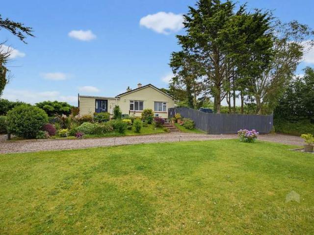 Bungalow for sale in Strode, Devon