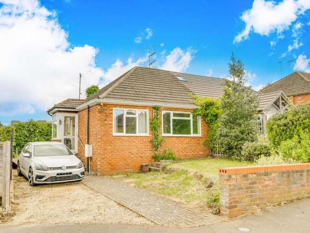 Bungalow for sale in Heath And Reach, Bedfordshire