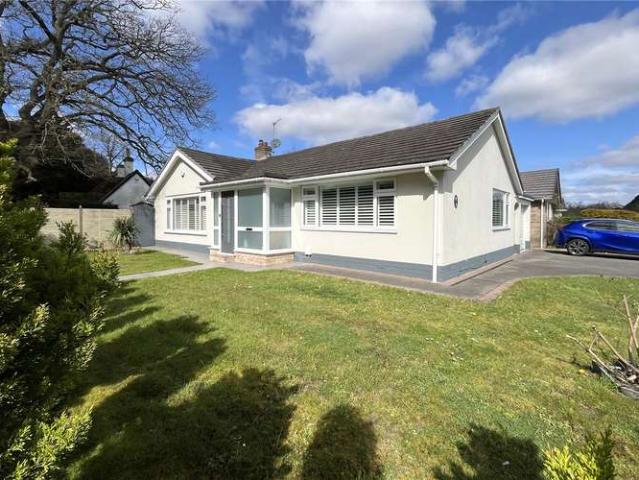 Bungalow for sale in Highcliffe