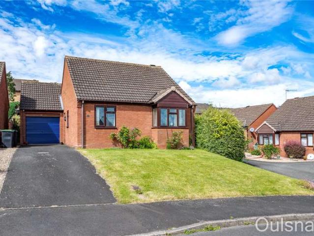 Bungalow for sale in Stoke Pound, Bromsgrove