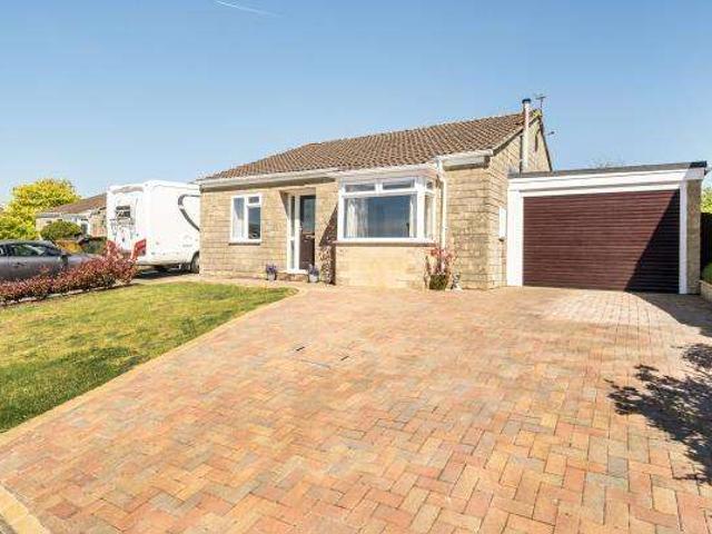 Bungalow for sale in Swindon