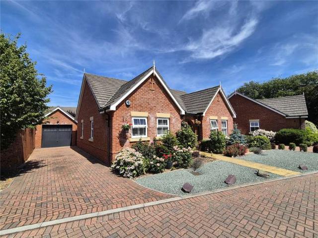 Bungalow for sale in Ashurst Bridge, Hampshire