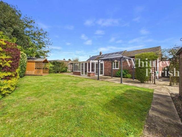 Bungalow for sale in New Buckenham, Breckland