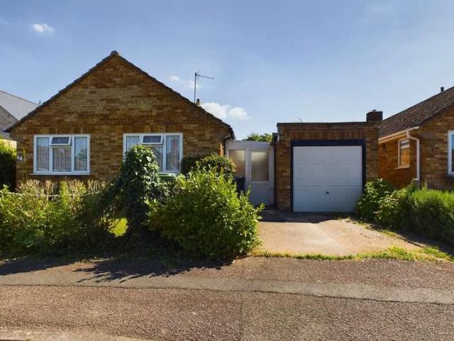 Bungalow for sale in Arbury, Cambridgeshire