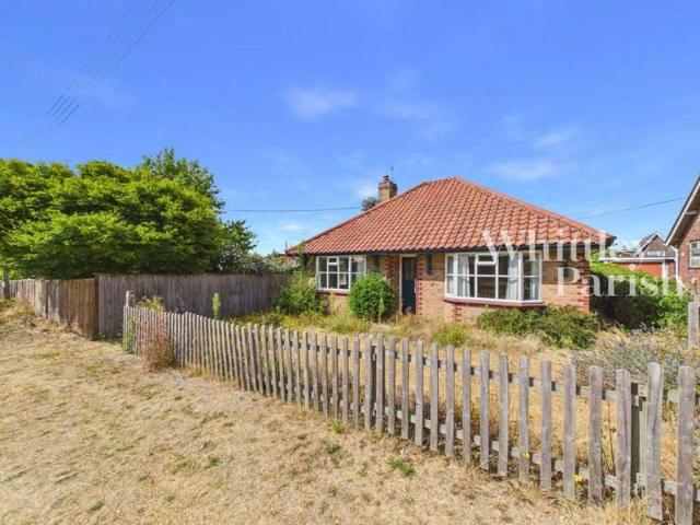 Bungalow for sale in Redenhall with Harleston, Burgh St Peter