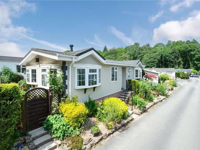 Bungalow for sale in West Yorkshire