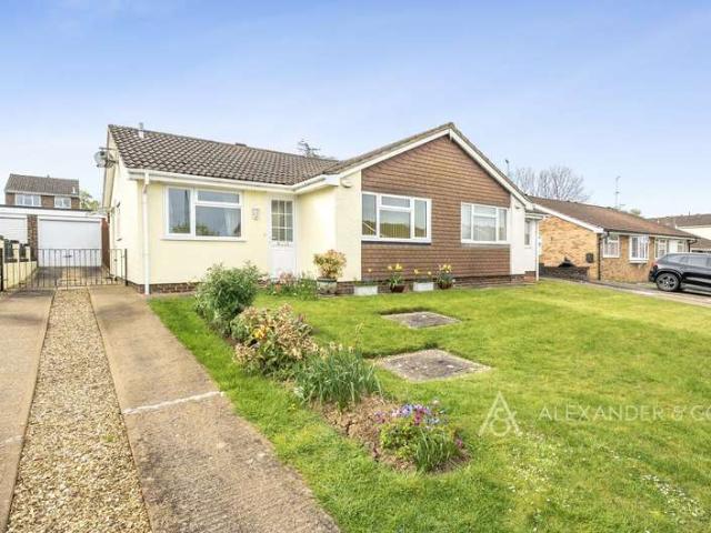 Bungalow for sale in Winslow, Buckinghamshire