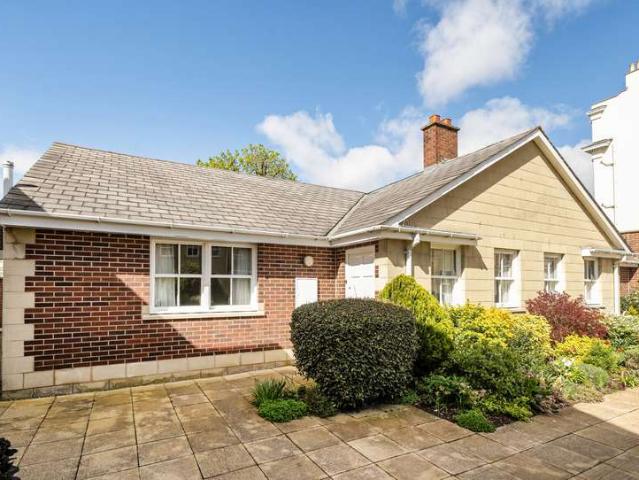 Bungalow for sale in Montpellier, Golden Valley