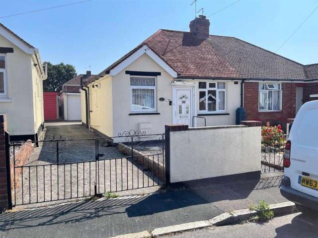 Bungalow for sale in Watergate, Devon