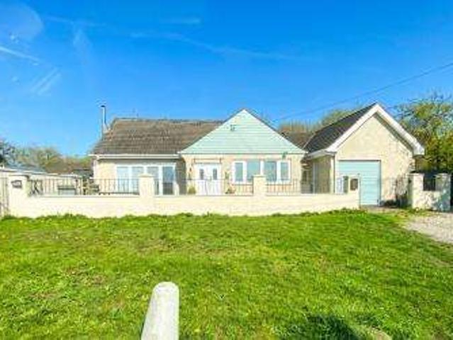 Bungalow for sale in Siston, South Gloucestershire