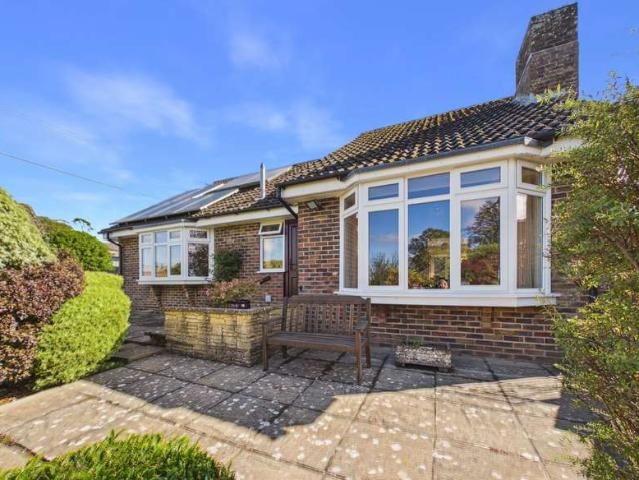 Bungalow for sale in Nepcote, Clapham