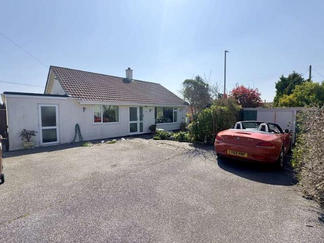 Bungalow for sale in Rosehill, Penwartha Coombe