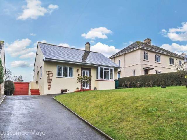 Bungalow for sale in Strode, Devon