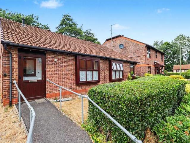 Bungalow for sale in Goldsworth Park, Woking