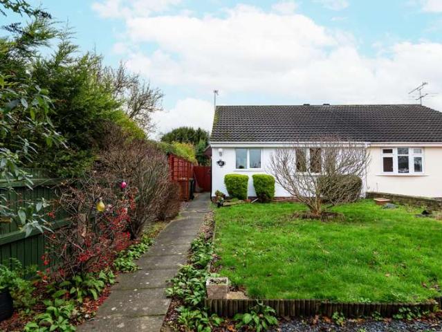 Bungalow for sale in Elmfield, Leicestershire