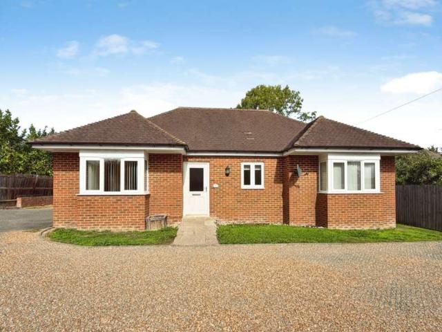 Bungalow for sale in Bridgefield, Kent
